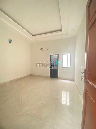 Hình ảnh Phòng BAN CÔNG cửa sổ sẵn máy lạnh - Nhanh tay