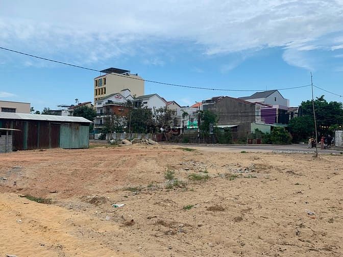 Hình ảnh Bán đất xây khách sạn ngang 14m đang cho thuê 70tr/tháng. Trung tâm