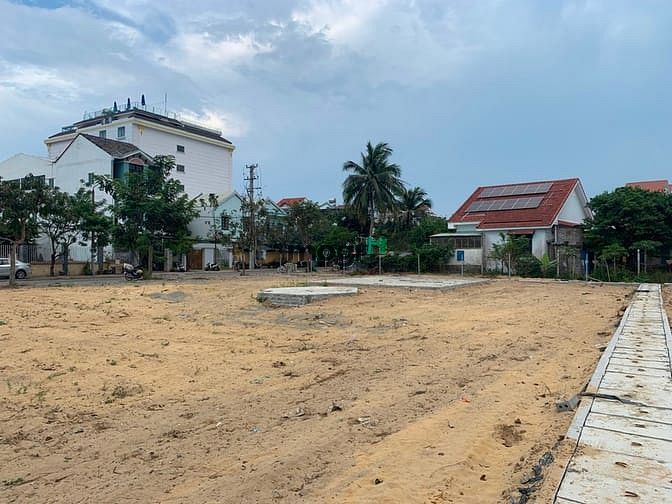 Hình ảnh Bán đất xây khách sạn ngang 14m đang cho thuê 70tr/tháng. Trung tâm