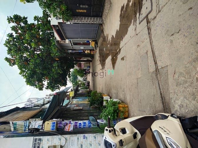 Hình ảnh Bán căn nhà c4 Mt đường HT 10 DT 4,85 x 30 giá 5,45 tỷ