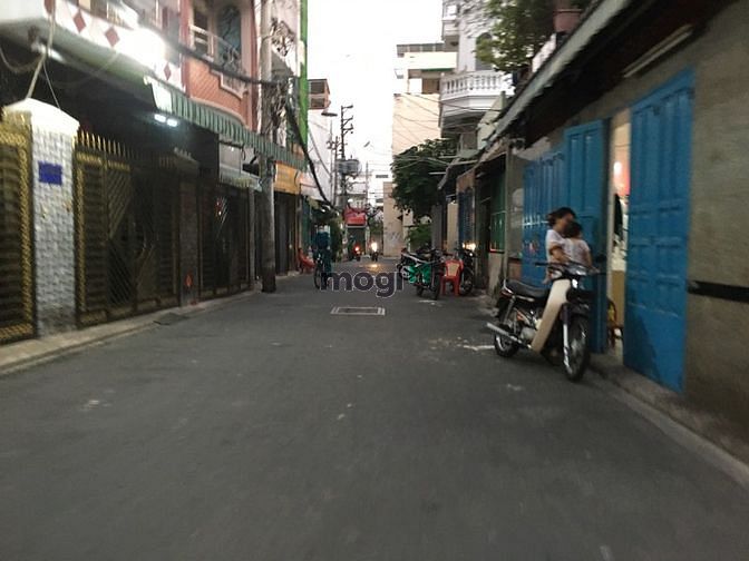 Hình ảnh Bán Nhà, Lạc Long Quân, Tân Bình, ngang 4m, 40m2, chỉ 4tỷ2