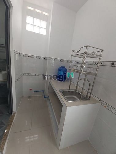 Hình ảnh Phòng có nội thất mới xây gần ngã tư Thủ Đức