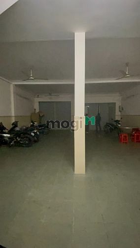 Hình ảnh Nhà cho thuê Tên Lửa ngang 8m , 2.5 tấm , cầu thang cuối nhà