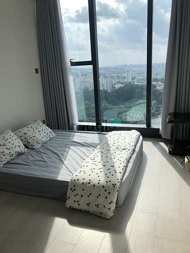 Hình ảnh Cho thuê căn 3Pn, giá 29tr/th, Vinhomes Golden River, 120m2