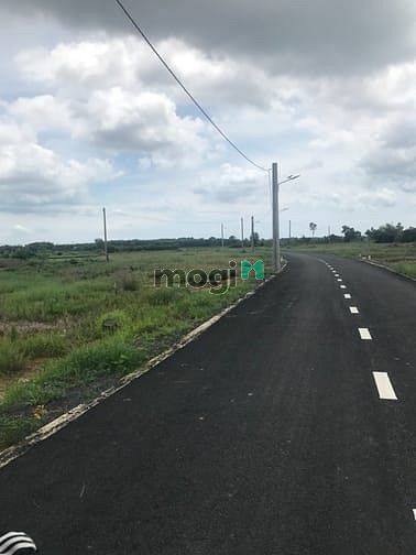 Hình ảnh Lên Nhanh Lô Đất Sau Lưng Trung Tâm Hành Chính Thị Trấn Đất Đỏ.