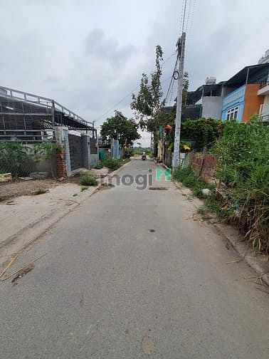 Hình ảnh Giá 28 tỷ. 4 lô đất 700m2, full thổ cư đường 882, Phú Hữu Q9