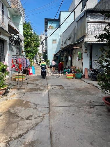 Hình ảnh Nhà gần chợ Lê đình cẩn Tân tạo bình Tân