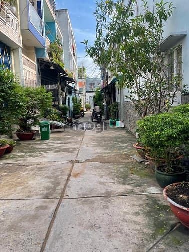 Hình ảnh Nhà gần chợ Lê đình cẩn Tân tạo bình Tân