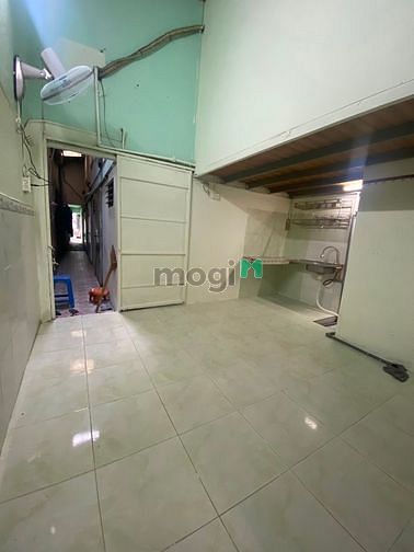 Hình ảnh Phòng 27 m vuông ngã tư gò mây