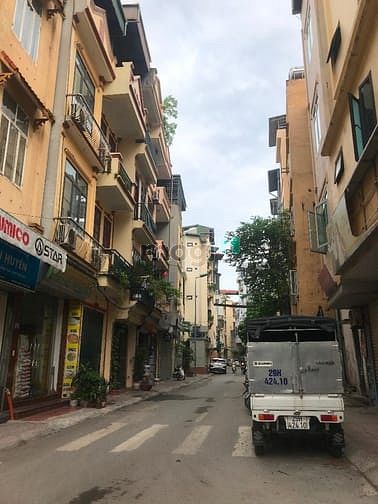 Hình ảnh Gấp nhà mặt phố Khâm Thiên Đống Đa 90m2 mặt tiền 4,5m 22 tỷ 500.