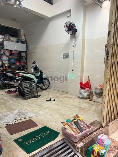 Hình ảnh 153/8/26 Nguyễn Thông Mặt bằng chợ nhỏ hẻm 5 mét
