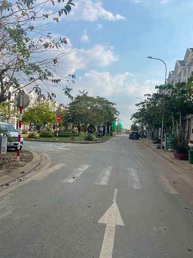 Hình ảnh Phòng full nội thất trong khu dân cư cao cấp