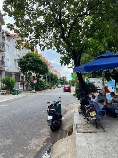 Hình ảnh Căn biệt thự phố vườn khu Mỹ Phú - Phú Mỹ Hưng - Quận 7