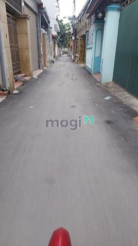 Hình ảnh Bán nhà Cổ Linh, Đàm Quang Trung. Ngõ thông ô tô đỗ cửa.