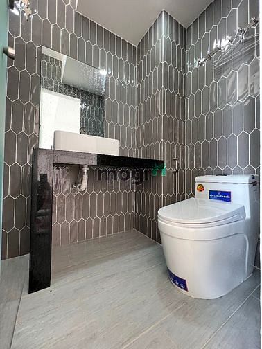 Hình ảnh 1PN máy giặt riêng, 25m2 phòng nhiều cửa sổ ra ngoài trời.