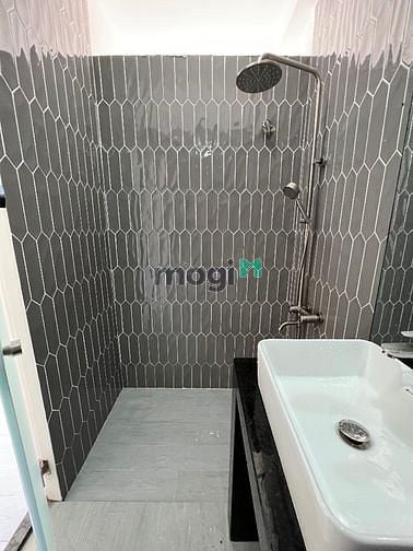 Hình ảnh 1PN máy giặt riêng, 25m2 phòng nhiều cửa sổ ra ngoài trời.