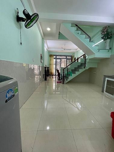 Hình ảnh Cho thuê nhà hẻm, mới nguyên căn.