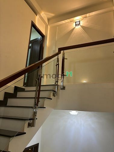 Hình ảnh Cho thuê nhà đẹp - vị trí sầm uất tại Tô Hiệu, Quận Tân Phú