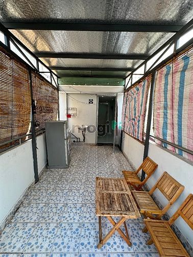 Hình ảnh Cho Thuê Tầng 3. Ban Công . Tách Bếp