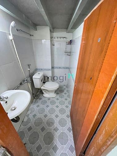 Hình ảnh Phòng trọ giá siêu hạt dẻ gần đường Hoà Bình, Tân Phú