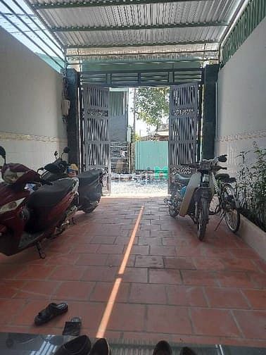Hình ảnh 6.1 Tỷ -  Nhà MT Đường Rộng 10m - TX25 -  3 Tầng BTCT - View Công viên