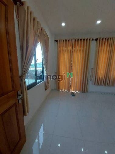 Hình ảnh 6.1 Tỷ -  Nhà MT Đường Rộng 10m - TX25 -  3 Tầng BTCT - View Công viên