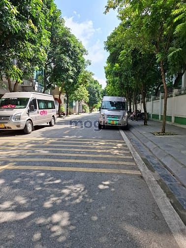 Hình ảnh +Bán đất tặng nhà-Thanh Am -Thượng Thanh-DT60M2-C4 -MT4.2  giá 9,8tỷ