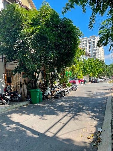 Hình ảnh Chính Chủ cho thuê văn phòng công ty mặt tiền D3 KDC Nam Long Quận 9