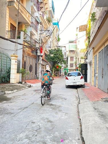 Hình ảnh 18 tỷ nhỉnh đc Lô đất đẹp phố HQ Việt: 78m2, mt4.4; Vuông A4, Ô tô