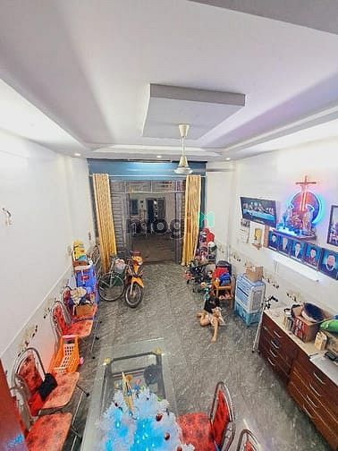 Hình ảnh Bình Tân - 40m2 - 4 Tầng Hẻm 5M - Giá 3.95 TỶ