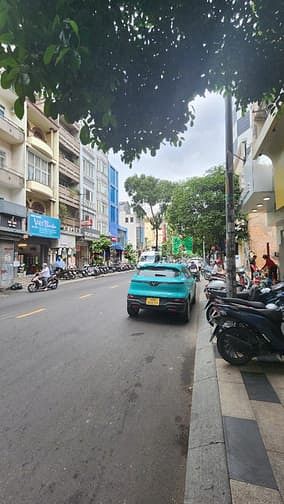 Hình ảnh 💥SHOP THỜI TRANG💥 MT NGUYỄN TRÃI, Q1. Dt: 4,5X20M, Kc: trệt 1 lầu