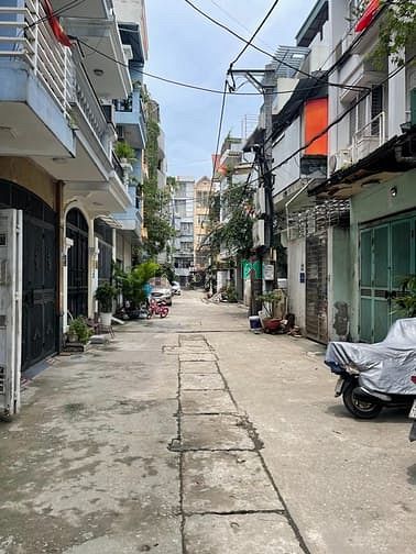 Hình ảnh Giải Phóng- 48m- dân xây-phân lô- ô tô dừng đỗ
