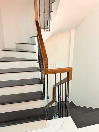 Hình ảnh DÂN TỰ XÂY XỊN MỊN- Ở SƯỚNG -BÁt khối Đông Dư 32m * 4 Tầng Cạnh Trường
