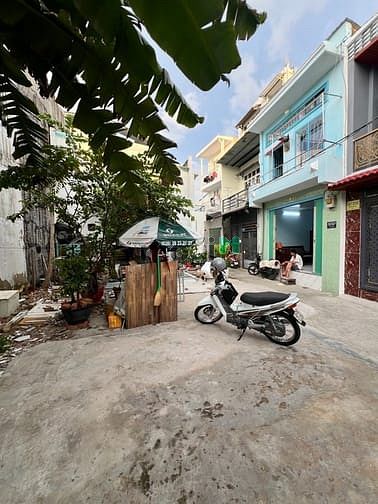 Hình ảnh Quận 7 bán hơn 50m2 đất full thổ cư,hẻm 4m,cao ráo,kdc hiện hữu,3.x tỷ