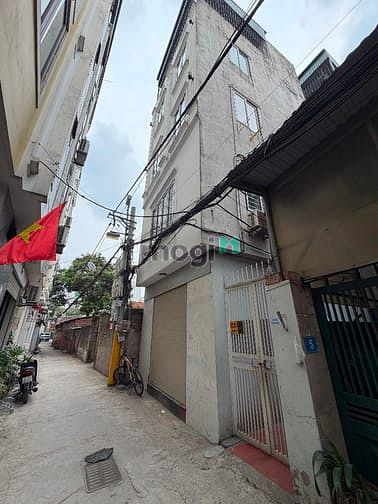 Hình ảnh Bán Nhà Thạch Bàn - Cổ Linh, Lô Góc 30m x 5 Tầng - Ngõ Thông 2 Đầu Oto