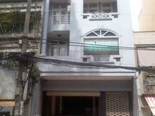 Hình ảnh Cho thuê nhà nguyên căn mặt tiền đường Trần Phú, Phường 4, Quận 5.