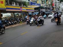 Hình ảnh Nhà Bán gấp mặt tiền Trương Định, P. 9, Quận 3. 1000m2, CQ tư nhân, gi