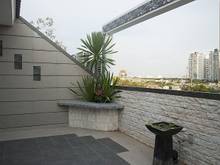 Hình ảnh Cần bán gấp Villa đầy đủ nội thất số 10 đường 64 P.Thảo Điền Quận 2