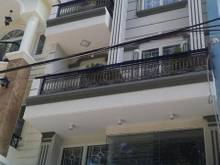 Hình ảnh Xuất cảnh bán nhà hẻm 8 mét, đường Bàu Bàng, P13, DT 4.7x28m, 3 lầu.