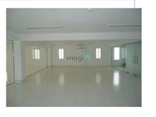 Hình ảnh Cho thuê nhà rộng 8x20m 3 lầu trống suốt MT Phan Đăng Lưu, P. 1, Q. PN