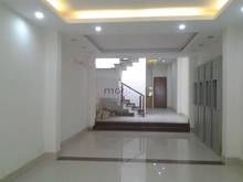 Hình ảnh Cho thuê nhà mặt tiền 910 Trường Sa, Phường 13 Quận 3 ngay ngã 4
