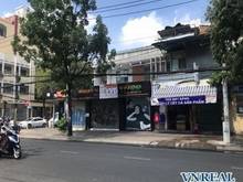 Hình ảnh Cho thuê nhà Góc ngã tư Lý Chính Thắng, P.7, Q3, 9x17m, 1 lầu.