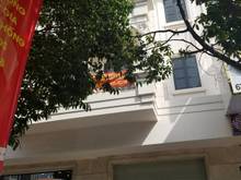 Hình ảnh cho thuê nhà dt 6x15m đường trường sơn tân bình