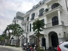 Hình ảnh Cho thuê căn BH mặt Quảng Trường Vinhomes để kinh doanh hoặc làm VP