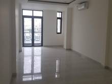 Hình ảnh có nhà cho thuê 4 lầu đường cách mạng tháng 8 quận10
