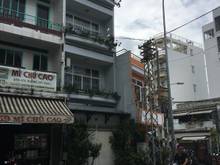Hình ảnh Cho Thuê Nhà 2 Mặt Tiền, Đường Ba Tháng Hai, Phường 10, Quận 10.