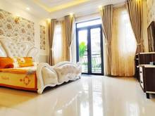 Hình ảnh cho thuê khu vực trung tâm Đường 3 tháng 2 Q10 DT 5.5x22m 4 lầu