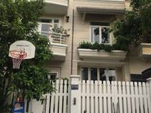 Hình ảnh Gia đình cần cho thuê lại căn nhà đường Hà Huy Tập, Phú Mỹ Hưng, Q7