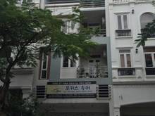 Hình ảnh Cho thuê nhà phố khu Hưng Gia, Phú Mỹ Hưng 5PN, 5 lầu nôi thất cơ bản
