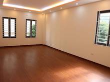 Hình ảnh Bán nhà siêu đẹp Lạc Long Quân, Cầu Giấy, 35m, 5 tầng, mặt tiền 4m giá